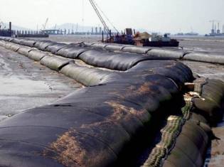 Filling pipe bag for river dredging